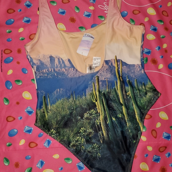 🖤New Forever 21 Swimsuit🖤 - Picture 2 of 4